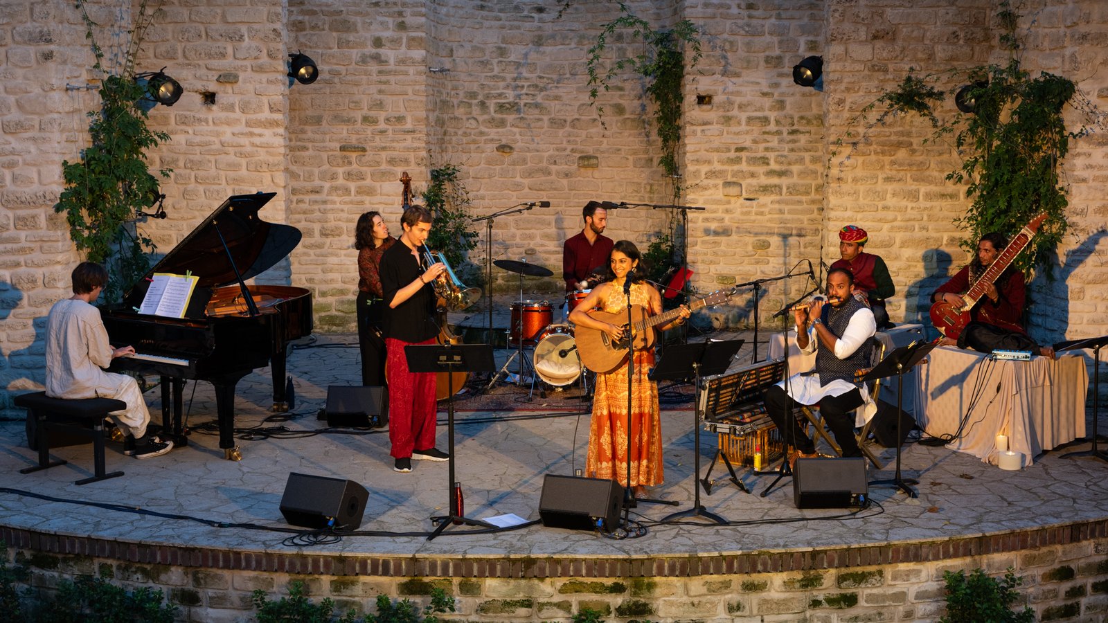 Sumana on stage with the Festival Sitaara ensemble